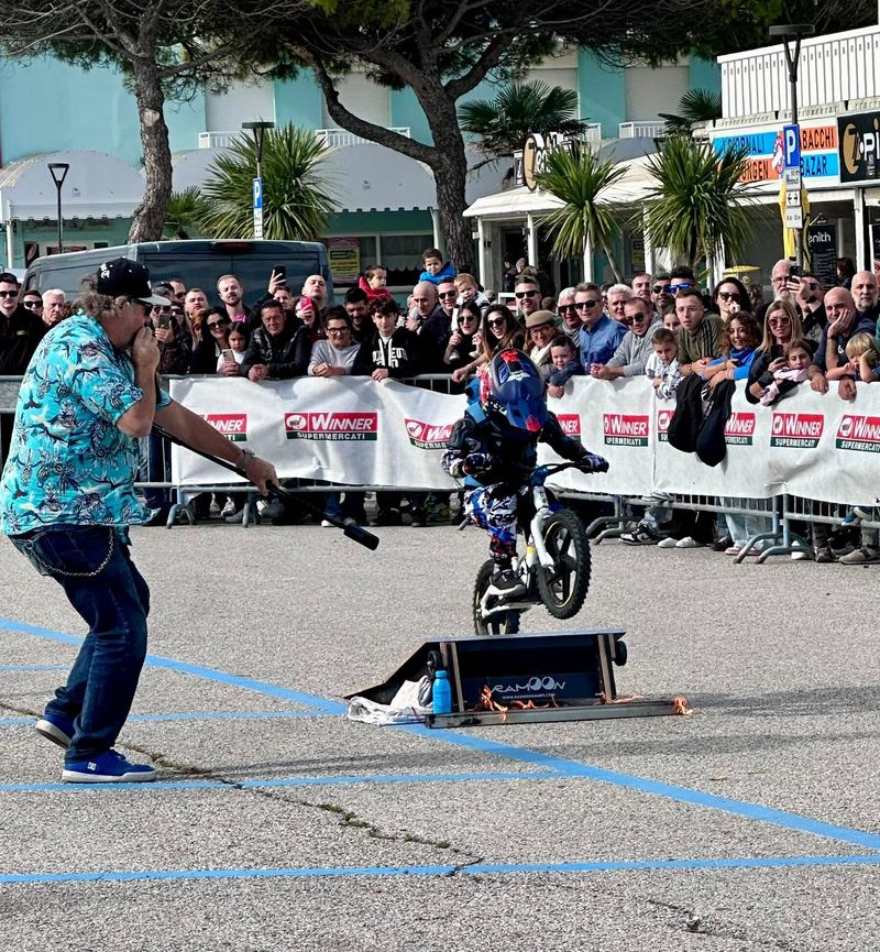 acrobazie in moto