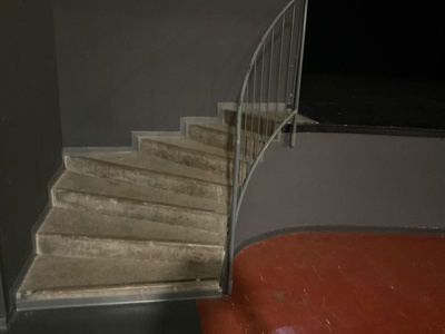 Scala per raggiungere il palco