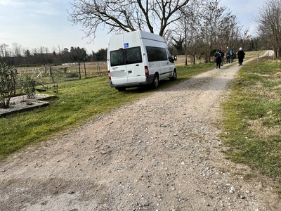 Photo 2 - Departure on dirt road