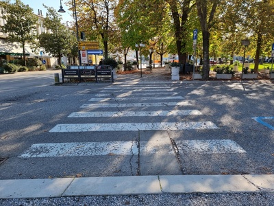 Foto 63 - attraversamento pedonale verso Parco della Ronda