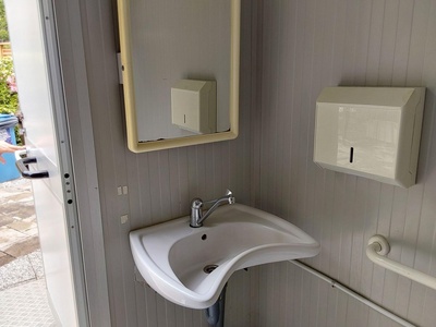 Bagno accessibile vista due