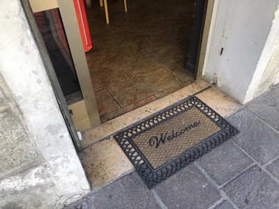 Porta ingresso