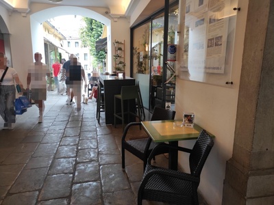 Area esterna sotto il portico