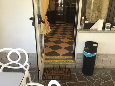 Ingresso verso area esterna