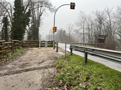 Photo 24 - Pedestrian crossing for crossing provincial road 51