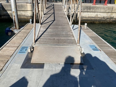 Rampa di collegamento con molo galleggiante