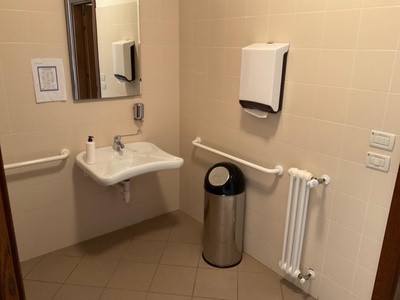 Antibagno con lavabo