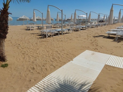 Da ingresso a passerella