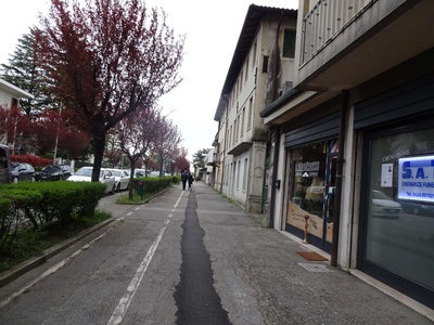 Photo 19 - Via Trieste, path with uneven surface