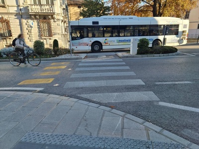Photo 8 - pedestrian crossing near the Roggia