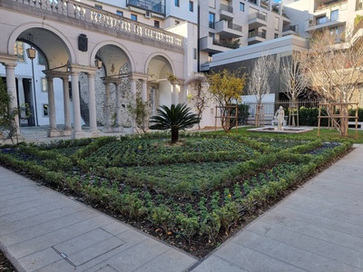 Photo 31 - gardens inside Palazzo Morpurgo