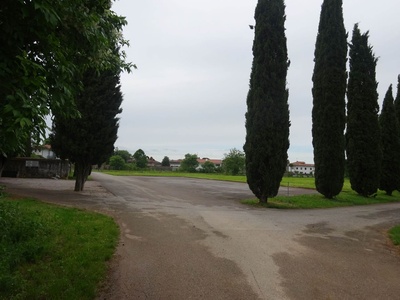 Foto 8 - Parcheggio del cimitero