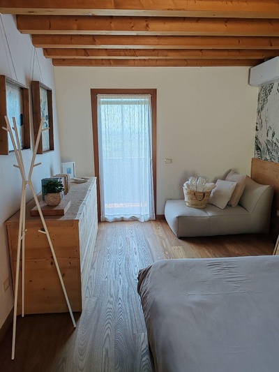 Camera con bagno esterno