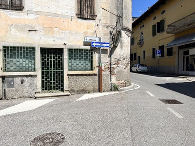 Foto 72 - Termine di Via S. Antonio ed immissione su Via Umberto I 