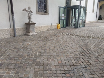 Percorso cancello-ingresso