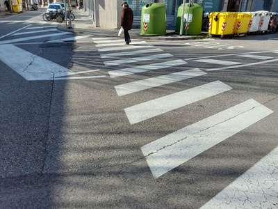 Photo 7 - Crossing on Via XXV Aprile