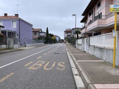 Via Trieste - marciapiedi