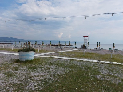 Da passerella a bagnasciuga