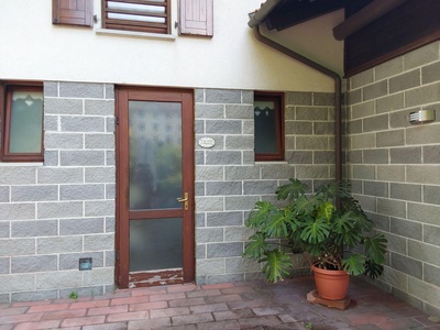 Ingresso esterno toilette 