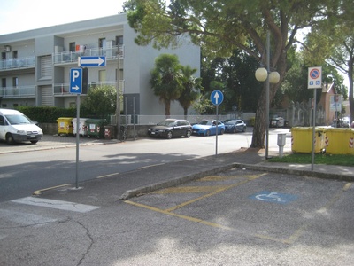 Stallo riservato nel parcheggio pubblico più vicino