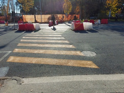 40 - Pedestrian crossing