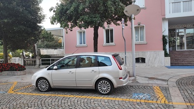 Stallo di parcheggio