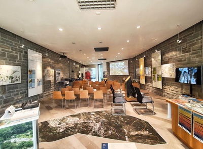 Centro visite, vista dall'ingresso