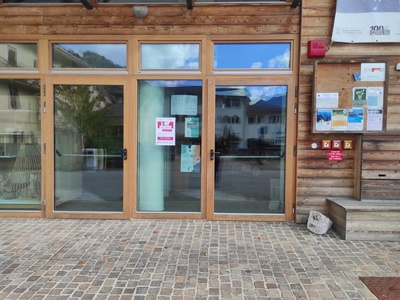 Ingresso, vista frontale