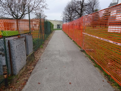 Photo 9 - Internal path with gravel surface