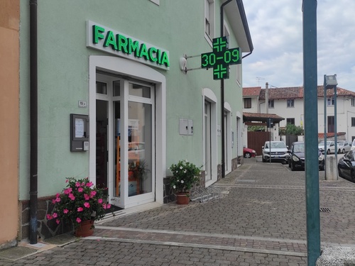 Farmacia Piazza Dante