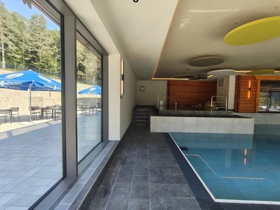 Piscina, collegamento a idromassaggio