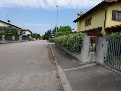 Photo 16 - Bike lane and sidewalk