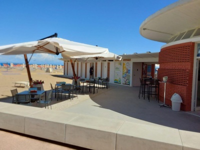 Da bancone bar ad area esterna