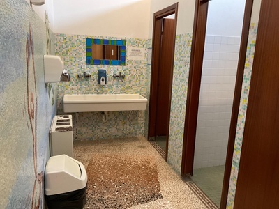 Antibagno con lavabo