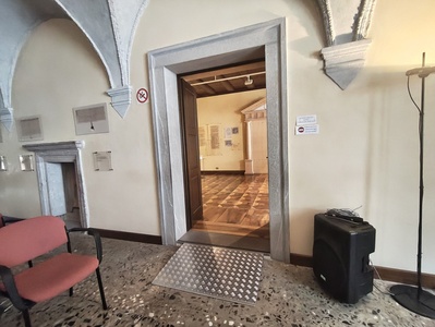 Collegamento a sala espositiva