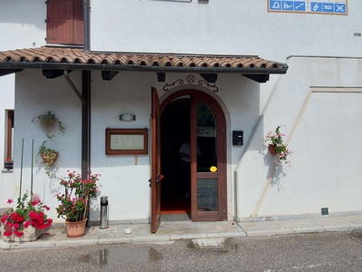 Ingresso bar