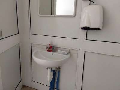 Bagno accessibile lavabo