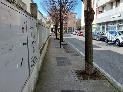 Photo 10 - Left sidewalk on Via Plinio