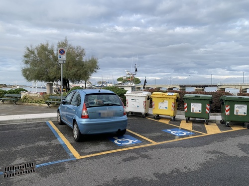 Parcheggio Via Trieste capolinea BUS