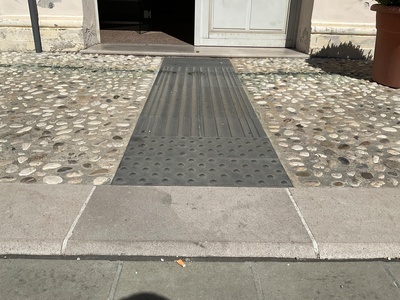 Rampa ingresso 