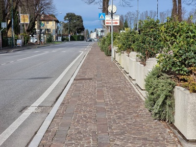 Photo 6 - Route along the right-hand pavement