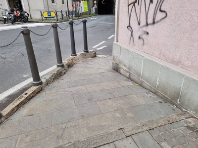 Photo 39 - Ramp access towards Calle Puccini