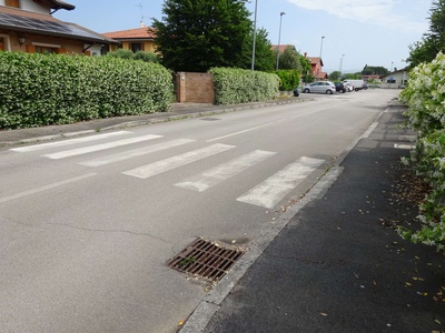 Photo 18 - Pedestrian crossing located on the side street