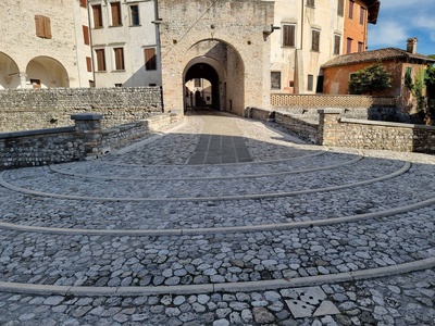 Foto 12 - Scalinata di accesso al Castello