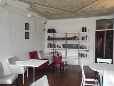 Piano secondo, zona lettura