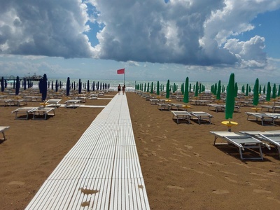 Da passerella a ombrellone