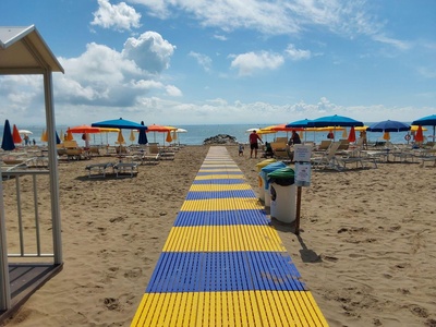 Da passerella a spiaggia