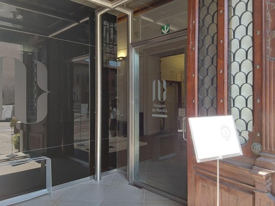 Porta laterale bussola