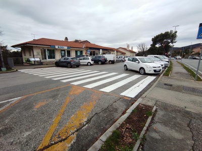 Percorso dal parcheggio al marciapiede 