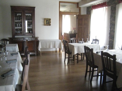 Sala a destra del vano scale